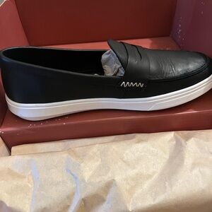 PATINA Boardwalk Loafer—Black